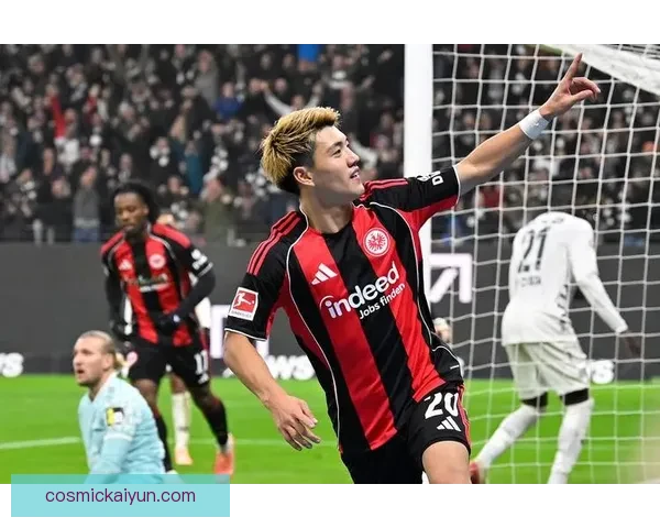 德甲法兰克福中场控制逐渐稳定，表现稳健引人关注